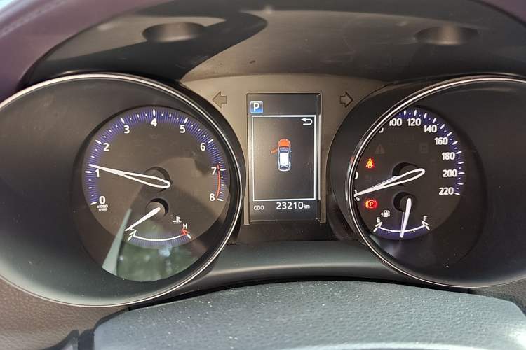 Used Toyota IZOA 2020 2.0L Yichi Version
