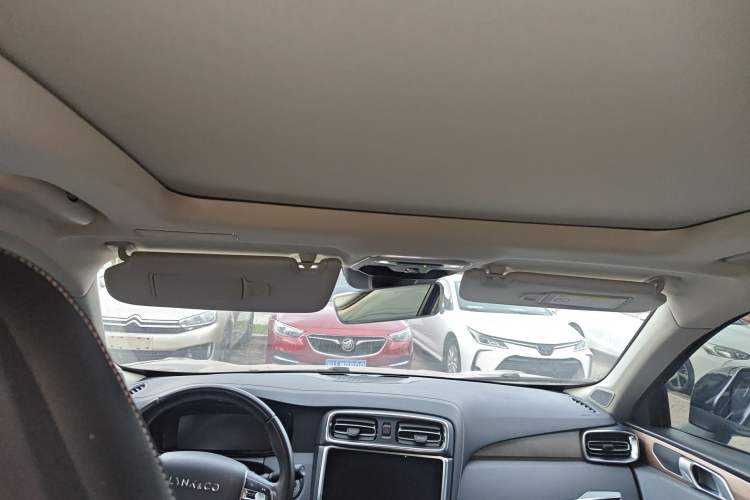 Used Lynk & Co 01 2019 2.0T Two-Wheel-Drive Pro Version China VI Standard Headliner