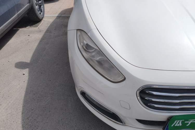 Used Fiat Viaggio 2012 1.4T Automatic Jingxiang Edition Right Front Headlight