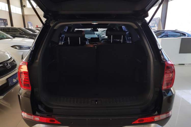 Used Hyundai Santa Fe 2020 380 TGDi Automatic Two-Wheel Drive GLS Luxury Edition Trunk