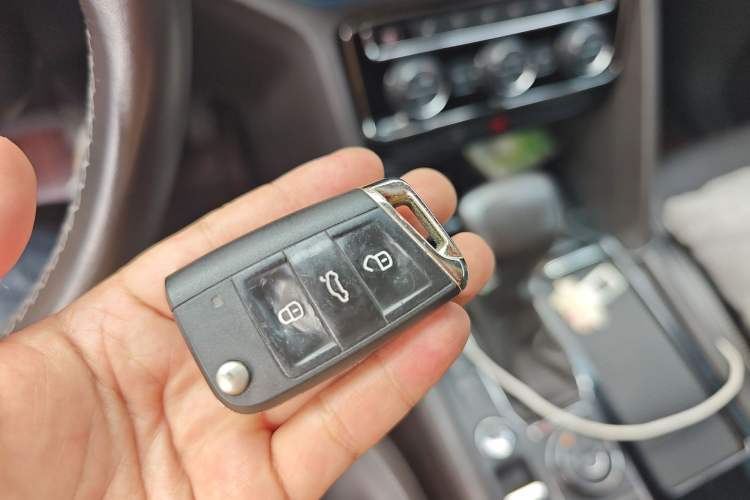 Used Volkswagen Teramont 2017 380TSI Four-Wheel Drive Luxury Edition Vehicle Key