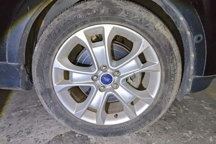 Used Ford Kuga 2013 2.0L GTDi Four-Wheel Drive Premium Model
