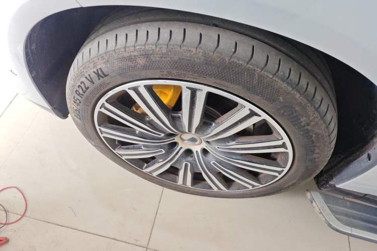 Used Denza N9 2025 Flagship Model Exterior 4