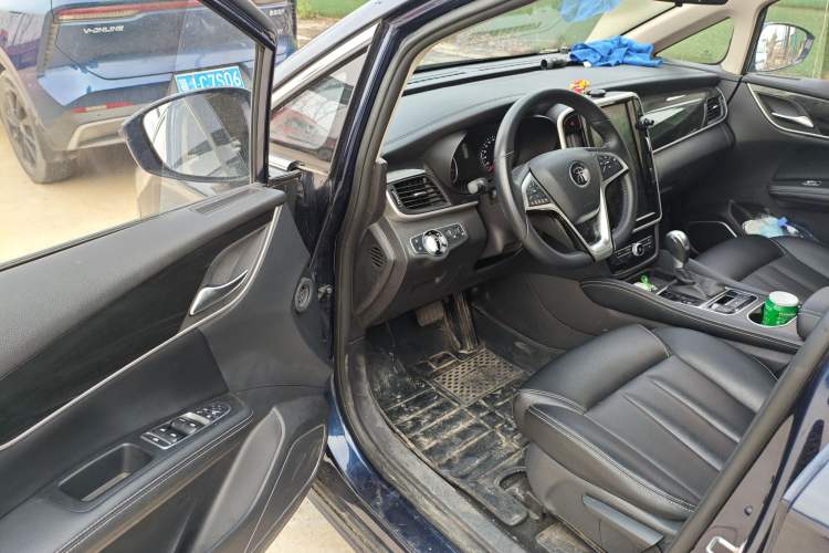 Used BYD Song MAX 2018 1.5T Automatic Smart Connect Luxury 6-Seater