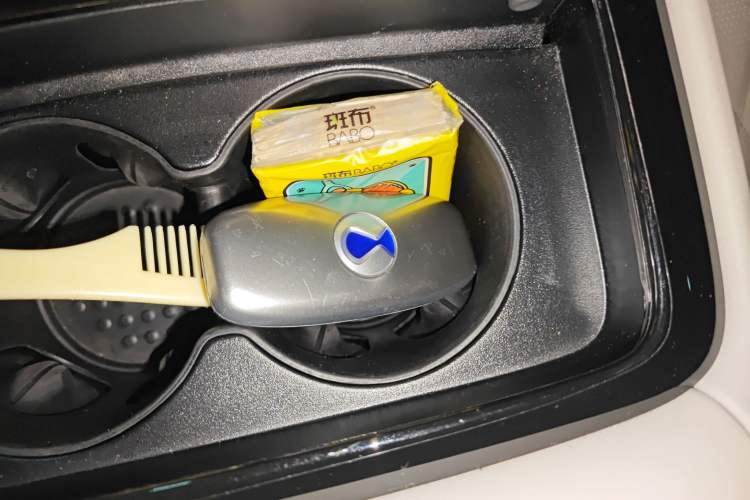 Used Denza D9 2022 DM-i 970 Four-Wheel Drive Flagship Model
