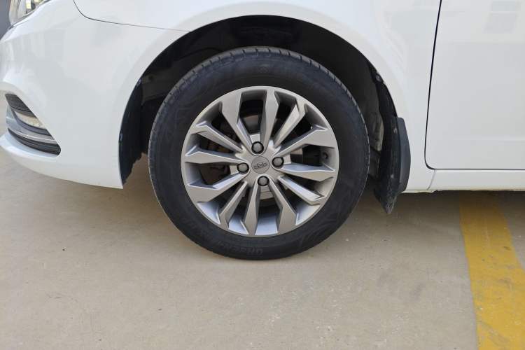 Used Geely Auto Vision 2017 1.5L Manual Happiness Edition Left Front Wheel Hub