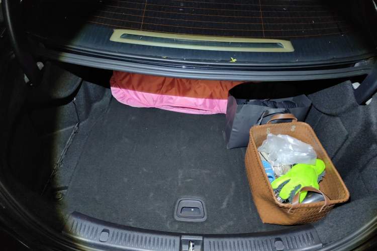 Used Mercedes-Benz E-Class 2023 Updated E 300 L Luxury Edition
