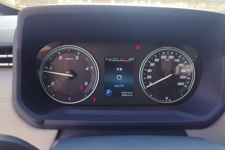 Used JMC DaDao 2023 All-Purpose 2.3T Diesel Manual 4x4 Long-Wheelbase Comfort Edition Instrument Cluster