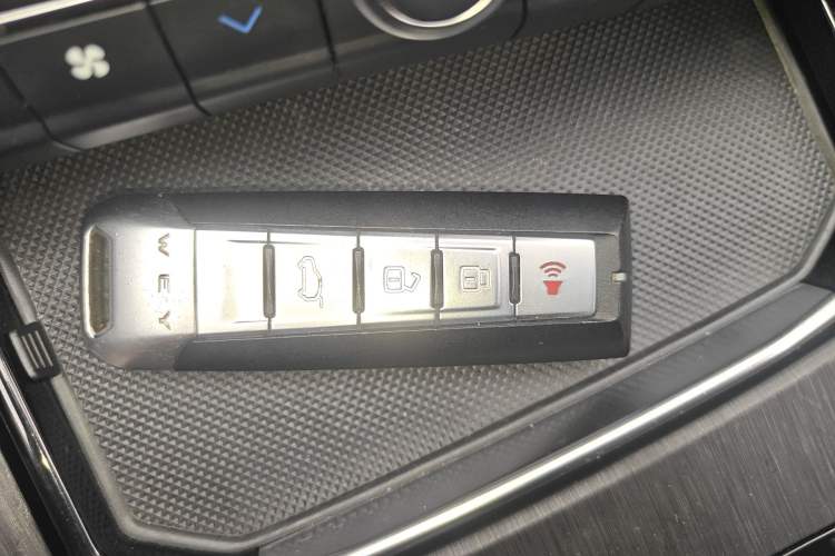 Used Wey VV7 2017 2.0T Flagship Model Vehicle Key