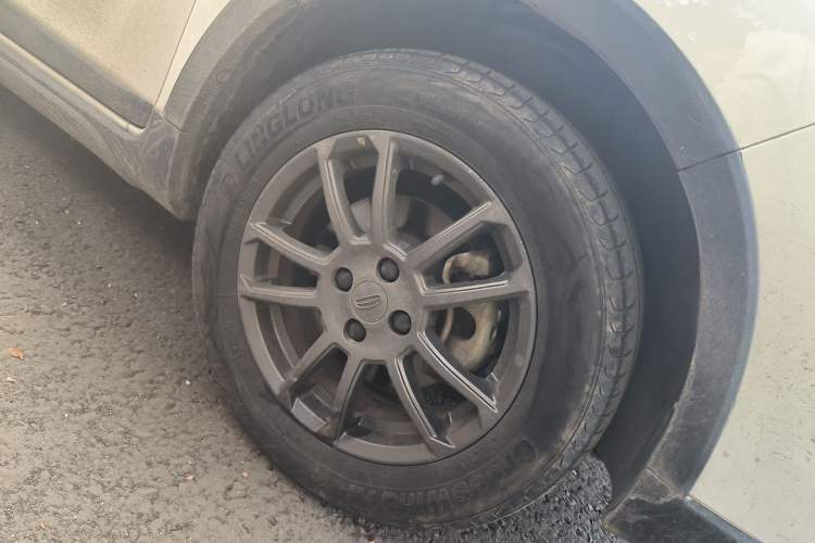 Used Geely Auto Vision X3 2021 PRO 1.5L CVT Deluxe Model
