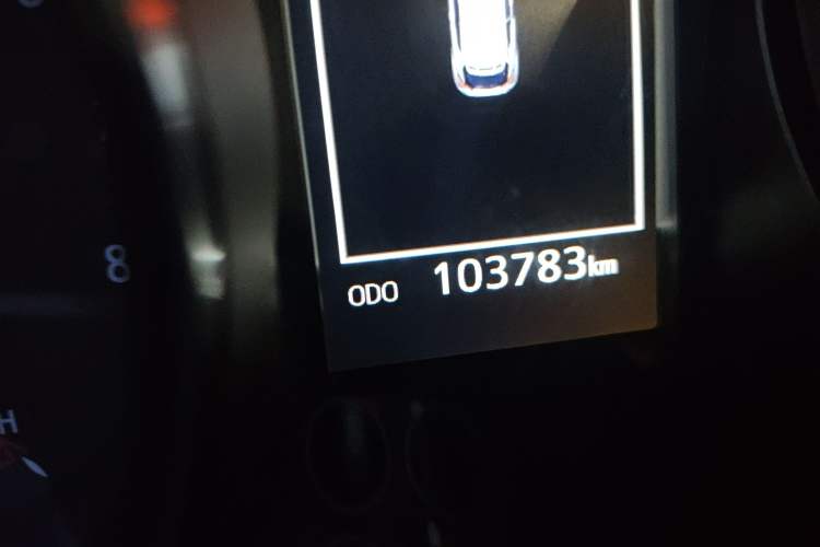Used Toyota IZOA 2018 2.0L Yichi Version China VI Standard
