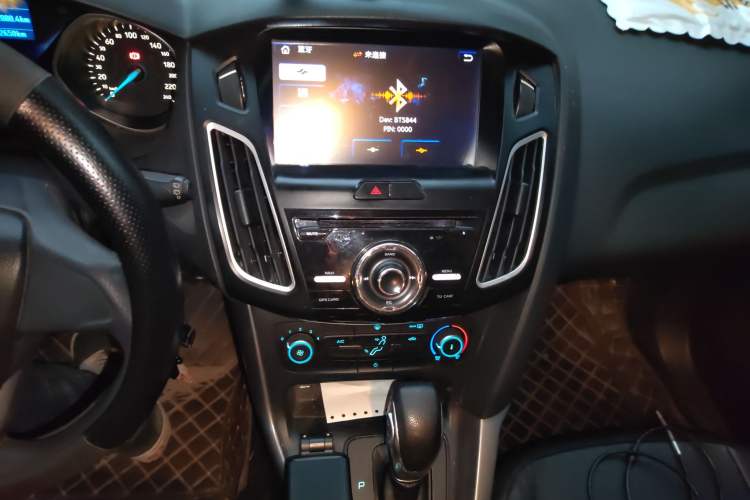 Used Ford Focus 2017 Hatchback 1.6L Automatic Comfort Plus SmartDrive Edition
