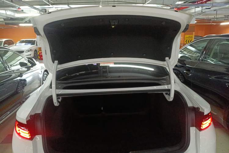 Used Geely Auto Preface 2025 Dongfang Yao 1.5TD Kunlun Edition
