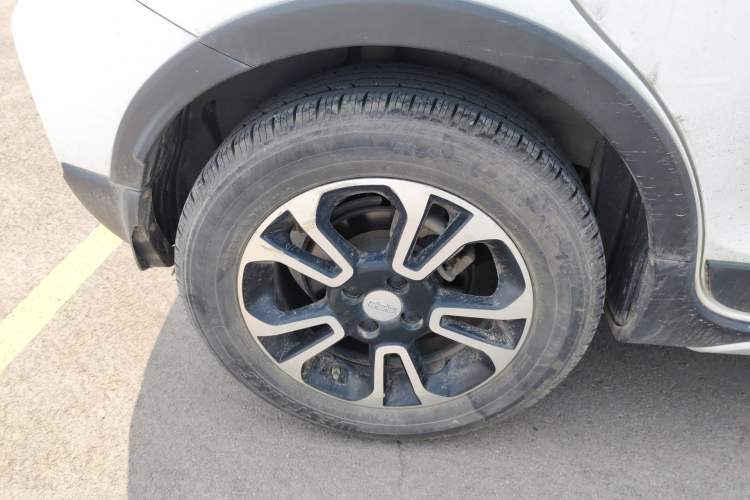 Used Geely Auto Vision X3 2017 1.5L Automatic Elite Model
