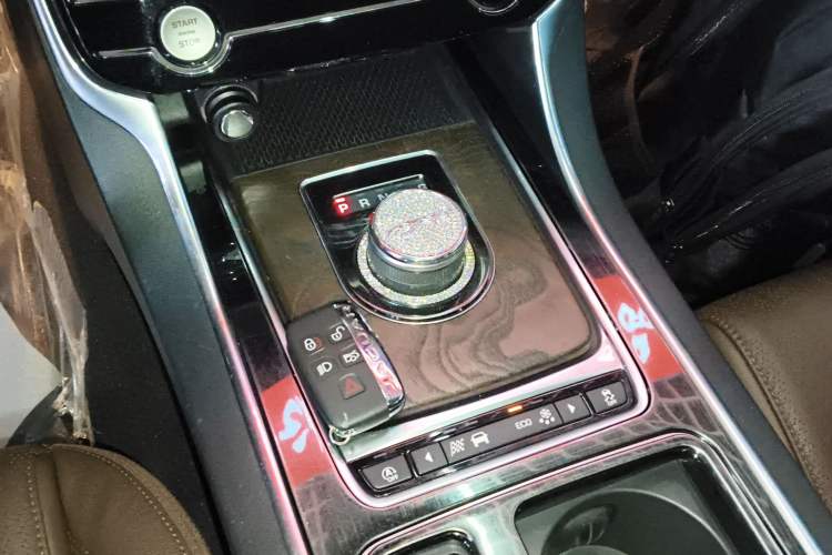 Used Jaguar XFL 2018 XFL 2.0T 250 PS Luxury Edition
