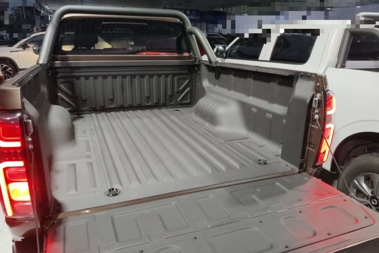 Used Great Wall Poer 2023 2.0T Commercial Version Automatic Diesel 4x4 Elite Long-Box GW4D20M