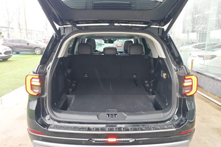 Used Ford Explorer 2024 2.3T EcoBoost Four-Wheel Drive Titanium Edition 7 Seats