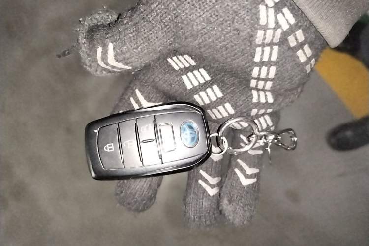 Used Toyota SIENNA 2021 2.5L Hybrid Premium Edition