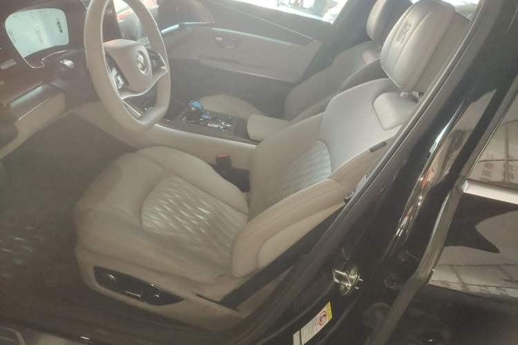 Used BYD Han 2025 DM-i Intelligent Driving Edition 125KM LiDAR Flagship Model Left Front Seat