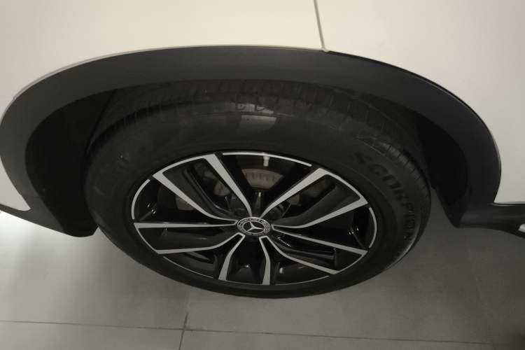 Used Mercedes-Benz GLC 2022 Refreshed GLC 300 L 4MATIC Dynamic Edition Exterior 5