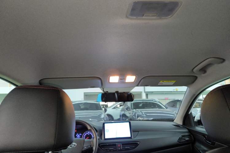 Used Hyundai Celesta 2018 1.6L Automatic GL Enjoyment Edition China VI compliant