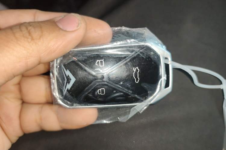 Used Cowin Kunlun 2024 Kunlun iHD 150km Starry Sky Edition Vehicle Key