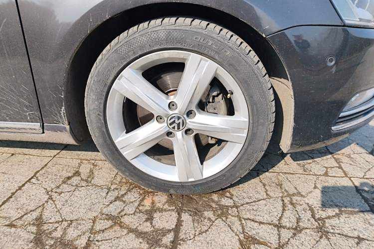 Used Volkswagen Magotan 2013 2.0 TSI Prestige Model
