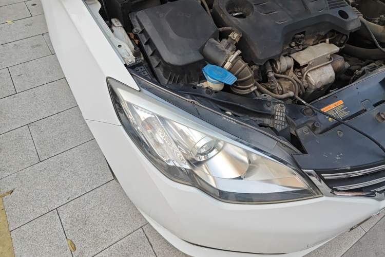 Used Roewe 360 2015 20T TST Deluxe Edition