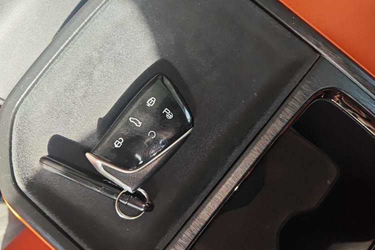 Used Dongfeng Aeolus L7 New Energy 2024 205 Max Custom Edition