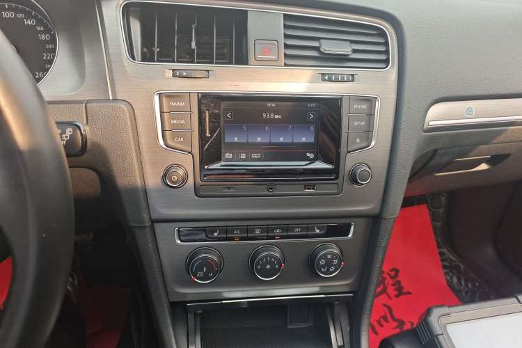 Used Volkswagen Golf 2016 230TSI Automatic Luxury Version