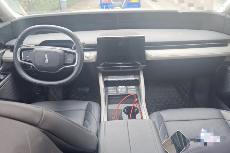 Used Lincoln Nautilus 2025 2.0T Four-Wheel Drive Luxury Edition Center Console