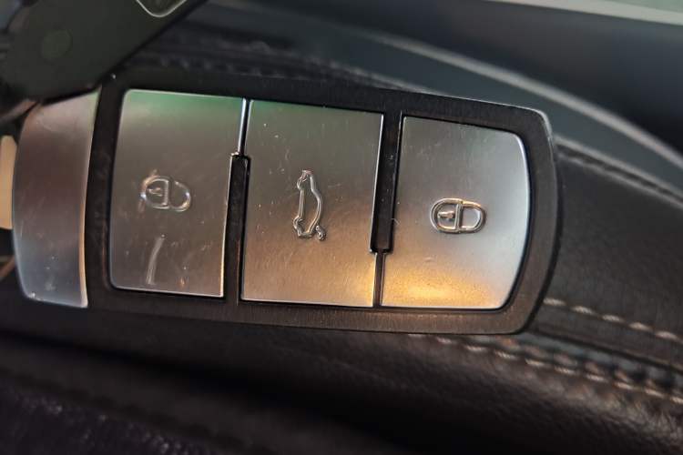 Used Volkswagen FAW-Volkswagen CC 2016 1.8TSI Luxury Model Vehicle Key