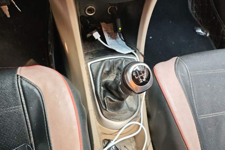 Used Hyundai Verna (older generation) 2016 1.4L Manual Smart GLS Trim