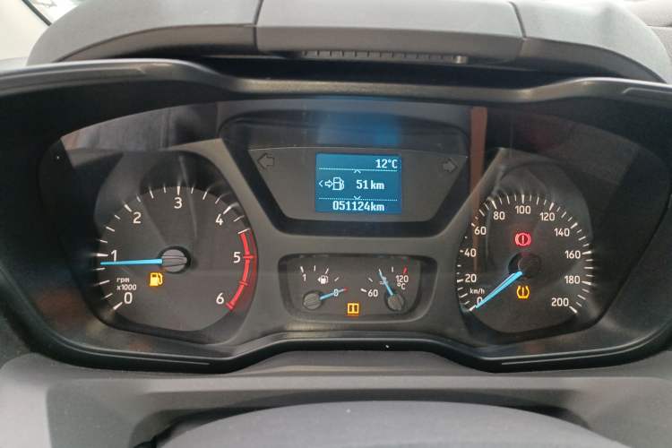 Used Ford Transit 2020 2.0T Diesel Multi-Function Commercial Vehicle Mid-Chassis Low-Roof Design with Dual Rear Doors Meeting China VI Emission Standards