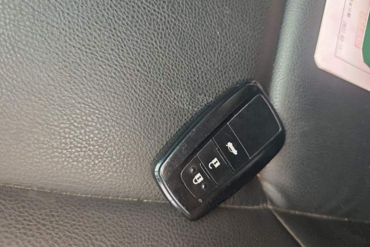 Used Toyota Levin 2022 185T CVT Luxury Edition
