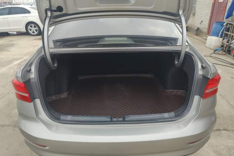 Used Volkswagen Lavida 2018 1.5L Automatic Comfort Edition China V Standard