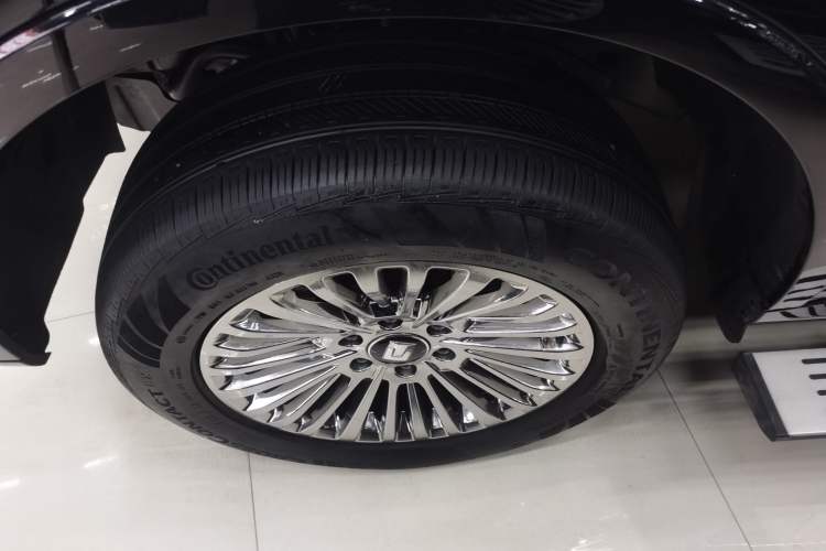 Used Tank 500 New Energy 2024 Hi4-T Left Front Wheel Hub