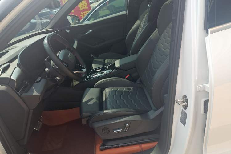 Used Audi Q6L e-tron 2026 Ultra-Long Range Edition Left Front Seat