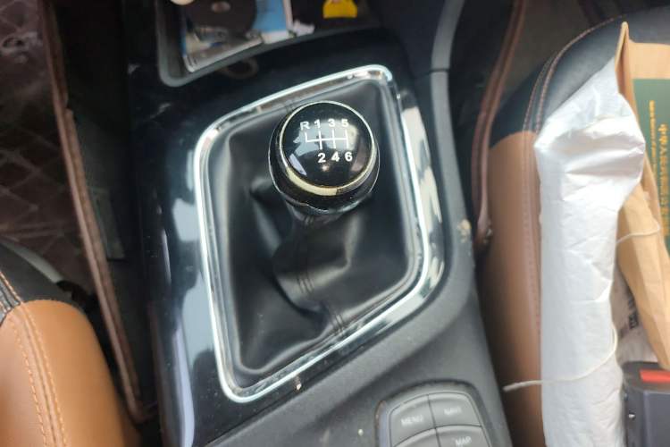 Used Soueast DX7 2017 1.5T Manual Luxury Model
