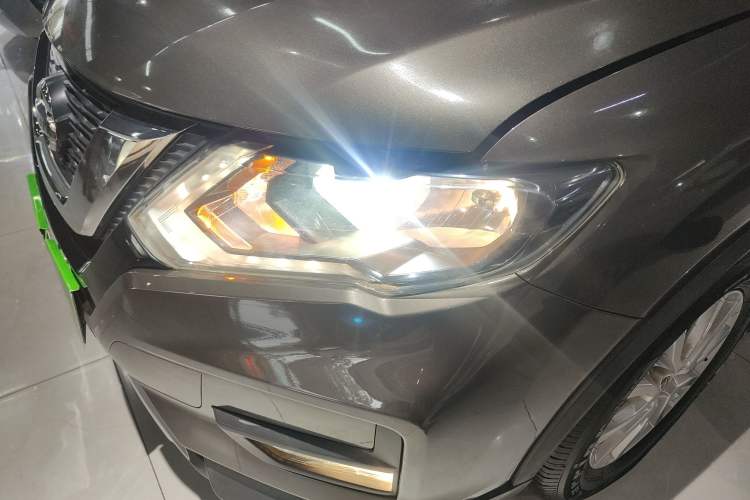 Used Nissan X-Trail 2019 2.0L CVT Smart Connect Comfort Edition 2WD
