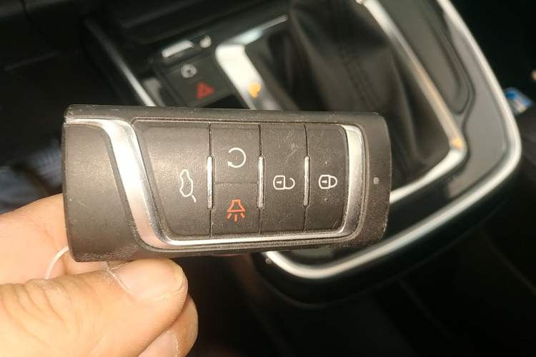 Used GAC Trumpchi M6 2019 270T DCT Prestige Edition (7-seater) China VI
