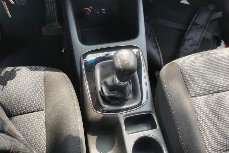Used Kia K3 2016 1.6L Manual GL Gear Lever