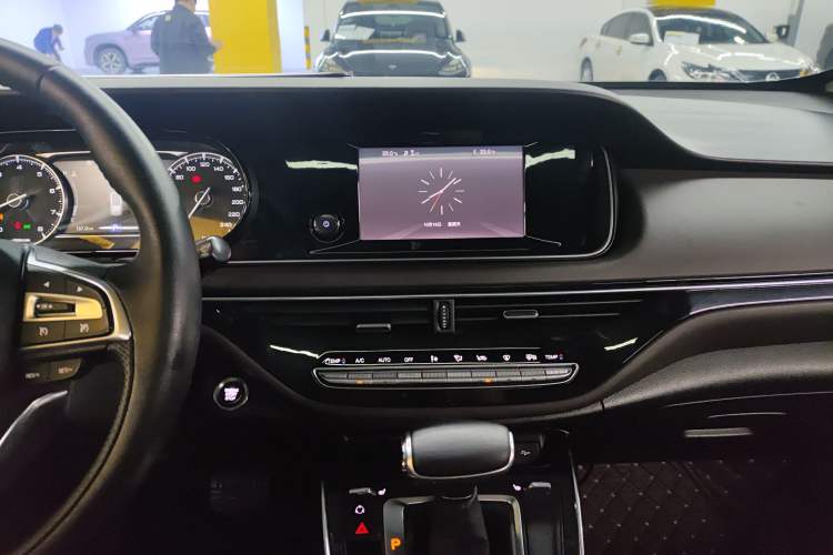 Used GAC Trumpchi M6 2019 270T DCT Luxury Edition (7-seater) China VI
