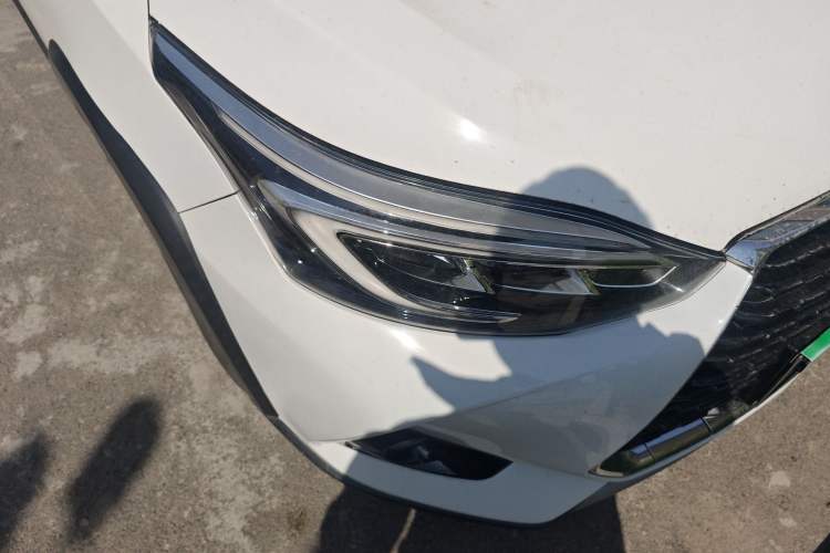 Used Toyota YARiS L Zhi Xuan 2022 X-Trail 1.5L CVT Luxury PLUS Edition Right Front Headlight