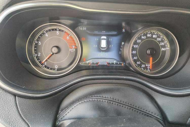 Used Jeep Cherokee 2019 2.0T 2WD Enjoyment Edition China V