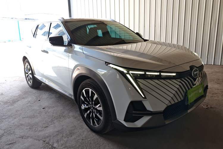 Used GAC Trumpchi EMKOO 2022 1.5T Supernova Pro Edition Front Right 45 Deg