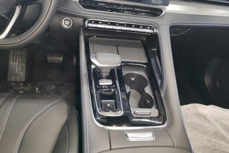 Used Geely Auto Preface 2026 Model Oriental Yao 1.5TD Kunlun Edition