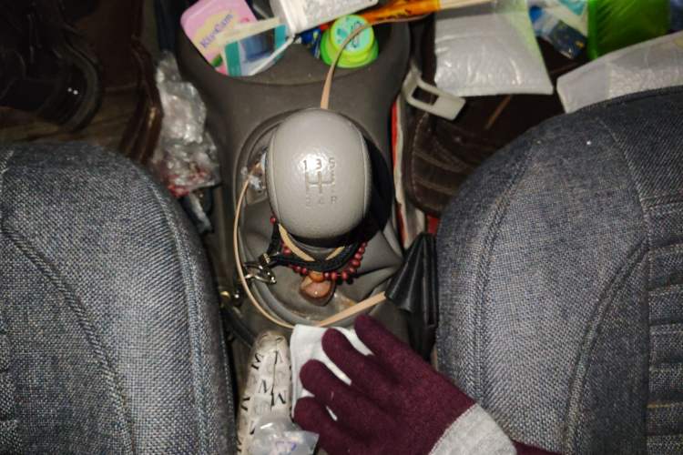 Used Nissan Sunny 2015 1.5XE Manual Comfort Edition Gear Lever