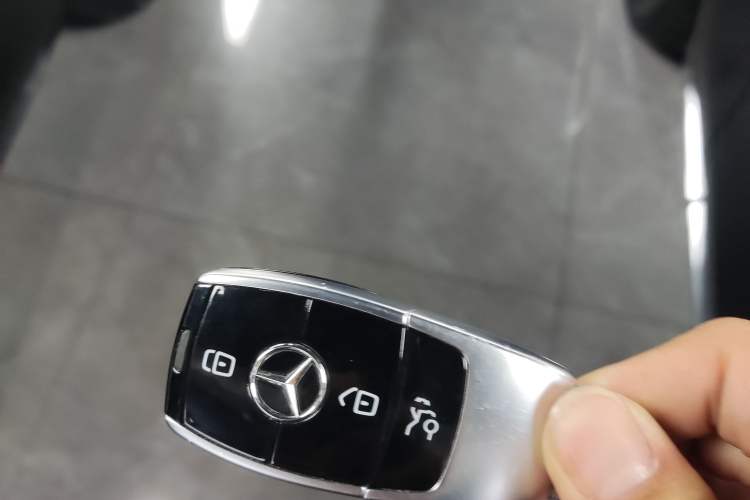 Used Mercedes-Benz E-Class 2023 Updated E 300 L Fashion Edition
