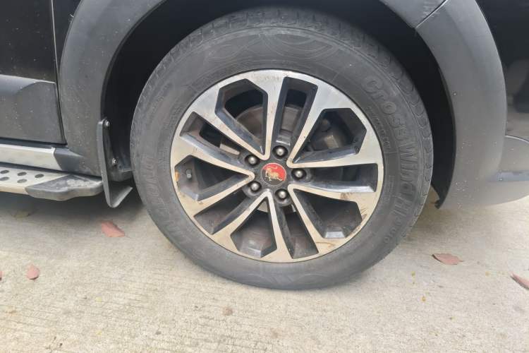 Used FORTHING Joyear X5 2015 1.6L Manual Luxury Model